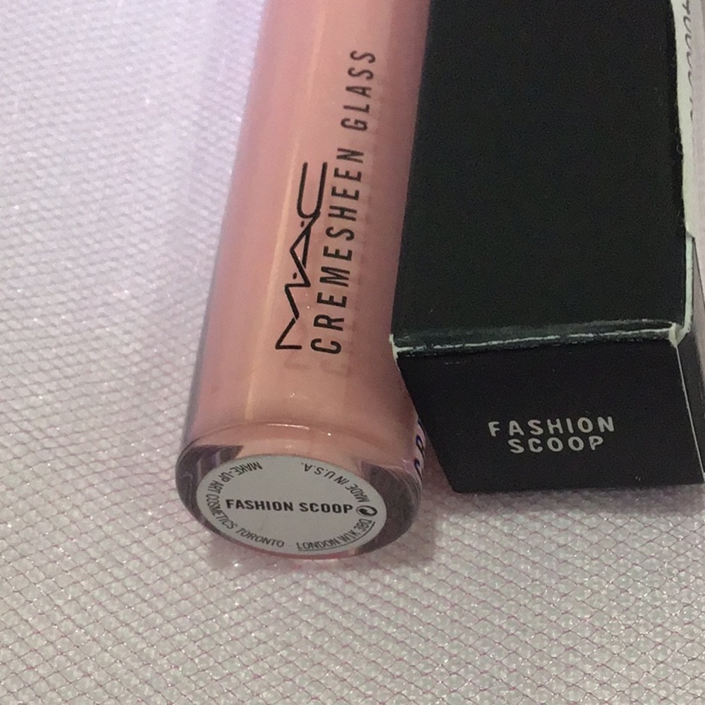 NEW Lip care beauty bundle 3 pc - Picture 5 of 6